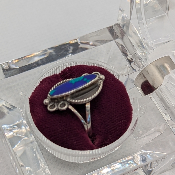 Artisan Silver Women's Ring - Picture 2 of 4